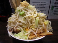 「油ラーメン（野菜増し・ニンニク）（800円）」@らーめん大 三鷹店の写真