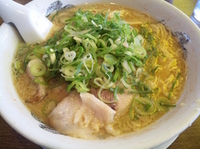 「こってりラーメン(大)」@来来亭 小野原店の写真