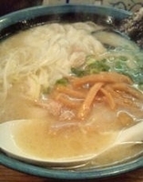 「ワンタンメン 【880円】」@九州らーめん もとまるの写真