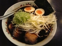 「黒・ごっつぉらーめん」@麺家いろは イオンかほくSC店の写真