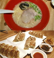 「白丸元味 smallサイズ 550円（バリカタ） + ビール 5」@博多 一風堂 Marunouchiの写真