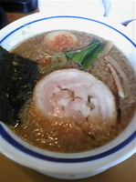 「背油豚骨醤油ラーメン」@佐野家の写真