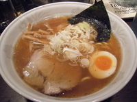 「醤油ラーメン（並）太麺」@つけ麺や 穣の写真