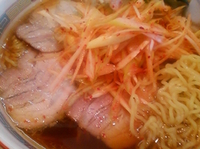 「ネギチャーシューメン(900円)」@初代の写真