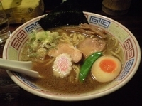 「三三五そば+二三餃子（800円+400円）」@支那そば三三五の写真