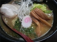 「煮干しスペシャル（まかないVer.）+味玉+キャベツ（サービス）」@マルホン拉麺の写真