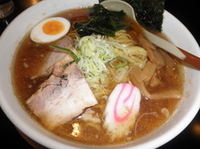 「新潟らぁめん（大） 「390円」」@麺や 寿楽の写真