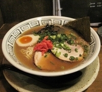 「豚骨らぁめん 700円」@麺酒茶屋 マトヤの写真