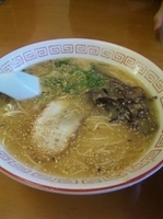 「ヤングセット（ラーメン+麻婆炒飯+替え玉①）700円」@萬龍の写真