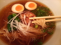 「【季節限定・1日10食】 フォアグラ醤油 1200円」@黄金の塩らぁ麺 due Italian 市ヶ谷店の写真