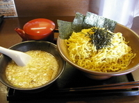 「つけ麺（大盛）+背脂多め・ネギ多め」@岩本屋 福井本店の写真