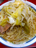 「ラーメン小（ヤサイニンニク） 500円」@ラーメン二郎 目黒店の写真