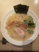 「鶏塩ラーメン」@コーチン専科 ここからの写真