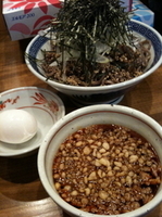 「肉盛つけ蕎麦（大盛り）880円」@馳走麺 狸穴の写真