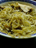 「まぜそば（ニンニク・魚粉・揚げねぎ・チーズ）￥800+大盛￥10」@山勝角ふじ 南流山店の写真