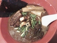 「焦がし醤油+替玉」@笑堂の写真