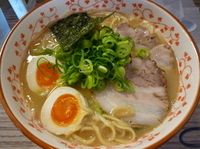 「味玉ラーメン（大盛り）」@麺や 輝の穴の写真