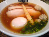 「特醤油らあめん」@らあめん元の写真