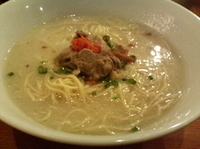 「軍鶏水炊きらーめん+サービス洗い飯」@鳥料理 有明の写真