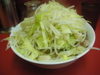 「小豚（ヤサイニンニクアブ）」@ラーメン二郎 ひばりヶ丘駅前店の写真