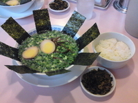 「いっさいがっさい 1100円,ごはん（小）100円」@博多まるきんラーメン 中延店の写真