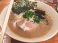 「博多そば+替え玉+ジロめし」@濃菜麺 井の庄の写真