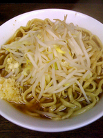 「小ラーメン（ニンニク）700円」@蓮爾 さんこま店の写真