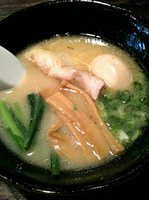 「鶏白湯（玉子入り）（850円）」@支那そば きび 桃太郎外伝の写真