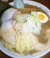 「チャーシューメン900円+大盛り100円+半ライス100円=11」@麺屋 律の写真