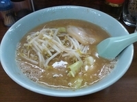 「学生ラーメン【とんこつモヤキャベ半ラーメン】（500円）」@ラーメン 三浦屋の写真