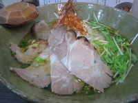 「海老薫琥珀チャーシュー麺+入江の実家米」@天雷軒 東日本橋本店の写真