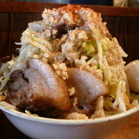 「豚麺（= 中華そば 650円 + 限定 100円）+ 煮玉子（ク」@飯田橋大勝軒の写真