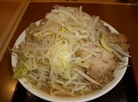 「ラーメン大（ヤサイ）￥800+豚増し￥200」@ジャンクガレッジ イオンレイクタウンmori店の写真