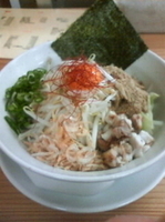 「汁なしまぜそばﾊｰﾌ 530円」@麺処 ぼたん 栃木店の写真