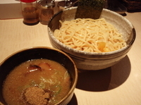 「濃厚極太つけ麺大盛（400g）（800円）」@つけめんSAWAの写真