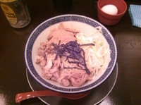 「和えそば+温泉玉子+角ハイボール」@東京らあめんタワー 芝大門本店の写真