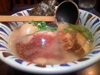 「七志味玉らーめん￥800 + とろ角煮￥300」@七志 とんこつ編 向ヶ丘遊園店の写真