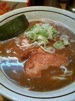 「らーめん Wスープ」@つけめん らーめん 美豚 六角橋店の写真