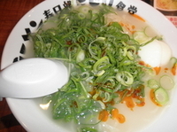 「九条ネギらーめん+温玉子+大盛 「390円+100円+100円」」@春日部 ラーメンミドリ食堂の写真