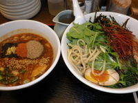 「辛つけ麺（830円）極太麺」@丸直の写真