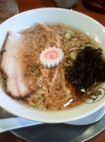 「ミニラーメン（醤油） 500円」@ラーメン 虹ノ麺 小山店の写真