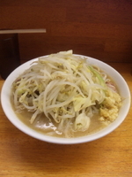 「小ラーメン 麺固め（ニンニク）」@ラーメン二郎 立川店の写真
