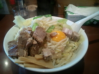 「油そば（にんにく+やさい）」@UNDER GROUND RAMENの写真