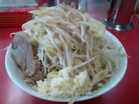 「ラーメン小+にんにく+やさい」@ドン-キタモトの写真