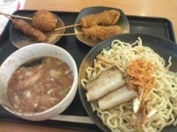 「焦し海老つけ麺 あつもり680円+串揚げ（イカ、ヒレ肉、玉子）」@越前若狭つけ麺工房 海猫屋の写真