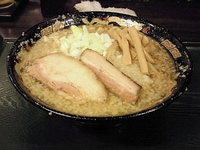 「燕三条系ラーメン」@煮干 丸めの写真