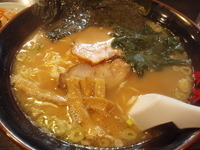 「鶏ネギ丼セット（850円）+中盛（100円）」@ラーメン珍珍珍 鶴見店の写真