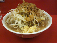 「小ラーメン+豚骨カレーぶっかけだよ!（700円+50円）」@ラーメン 学の写真