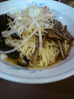 「あぶら麺600円+焼餃子400円+サービスライス」@手作り餃子とラーメンの店 七十番の写真