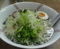 「しそ入り塩ラーメン（中盛）」@らーめん 弥七の写真